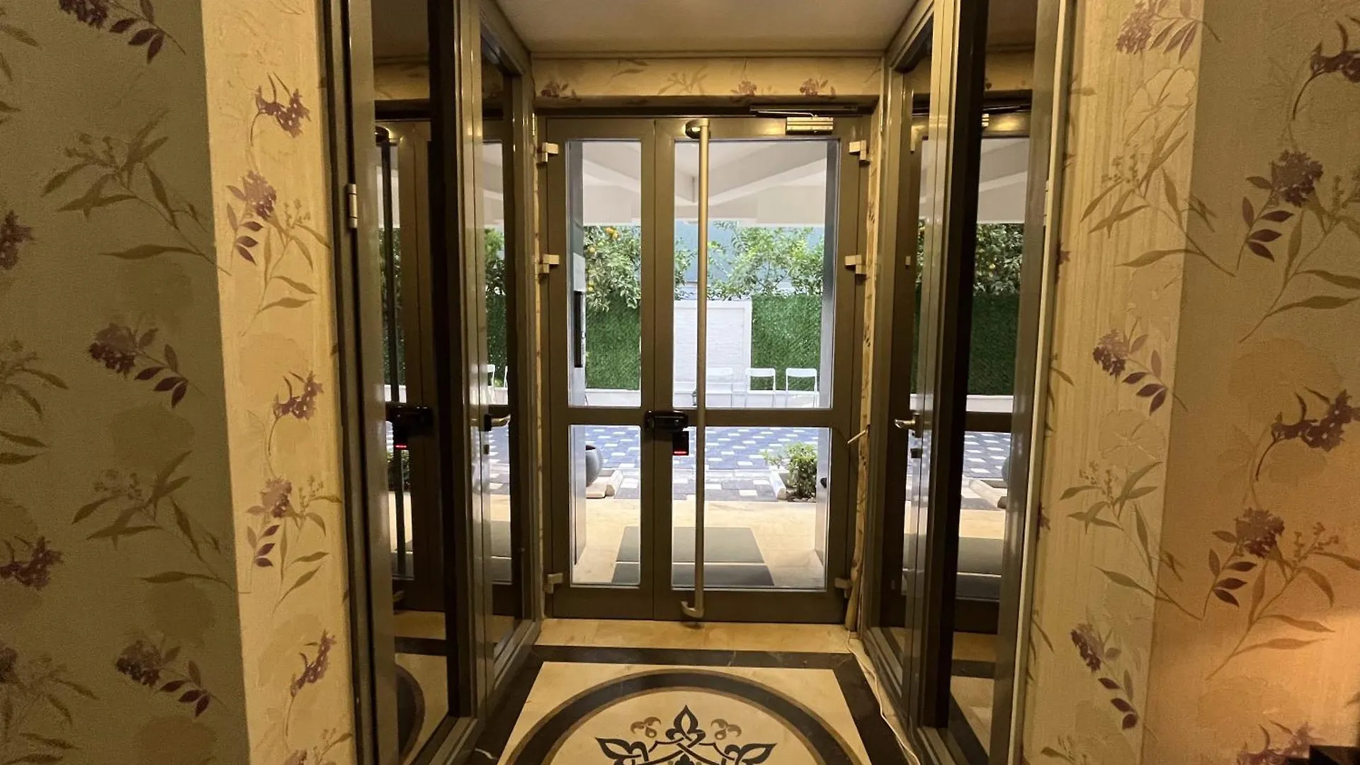 Loi Suite Antalya Apartment